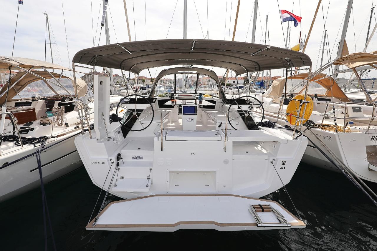 Charter Dufour 41 - 4 cab. "Wild Rose" in Primošten | Nautilus - Slika 3