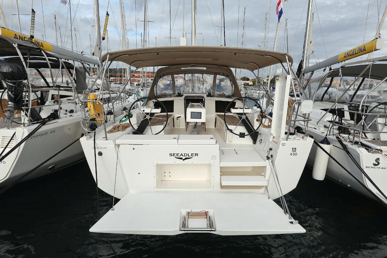 Najam Dufour 430 - 3 cab. "Seeadler" u destinaciji Vodice | Nautilus - Slika 3