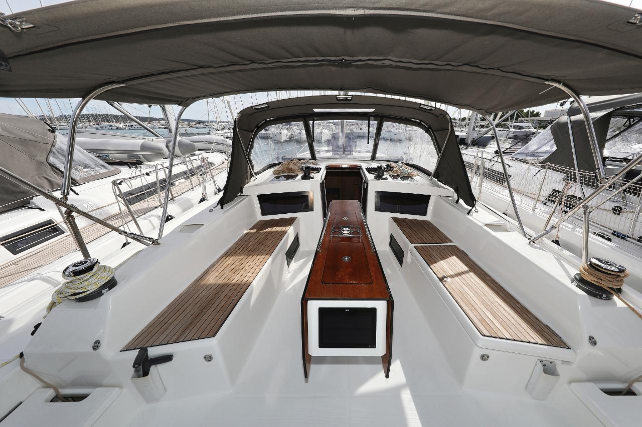 Najam Dufour 470 - 5 cab. "Cupid" u destinaciji Sukošan | Nautilus - Slika 4