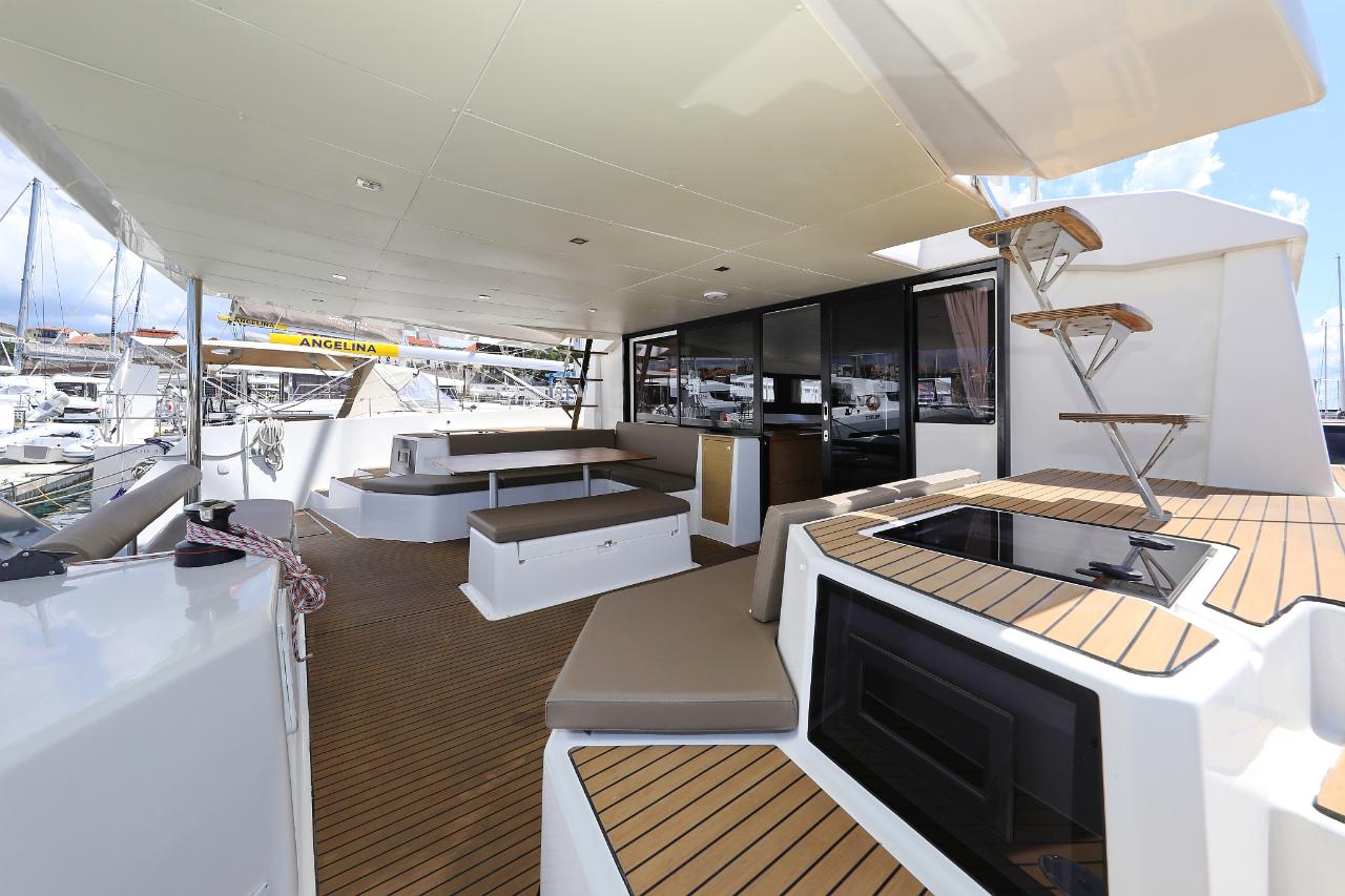 Najam Dufour 48 Catamaran - 5 + 1 cab. "Be Mine" u destinaciji Rogoznica | Nautilus - Slika 4