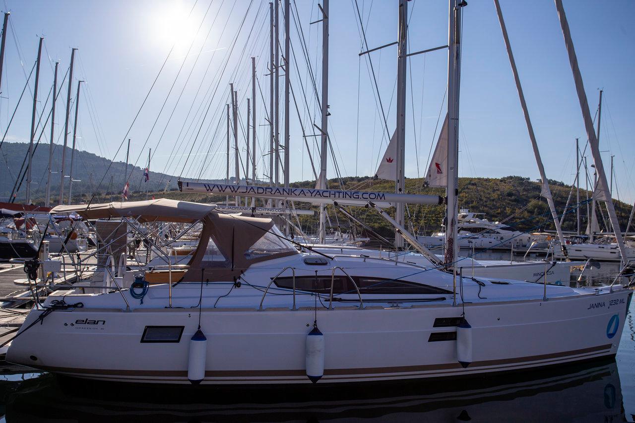 Charter Elan Impression 40 "Janina" in Pula | Nautilus - Slika 3