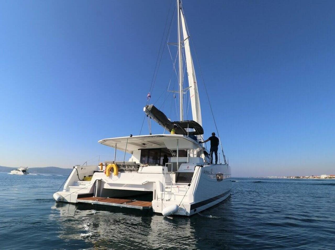 Noleggio Fountaine Pajot Astrea 42 - 4 + 2 cab. "Mouse" a Rogoznica | Nautilus - Slika 3