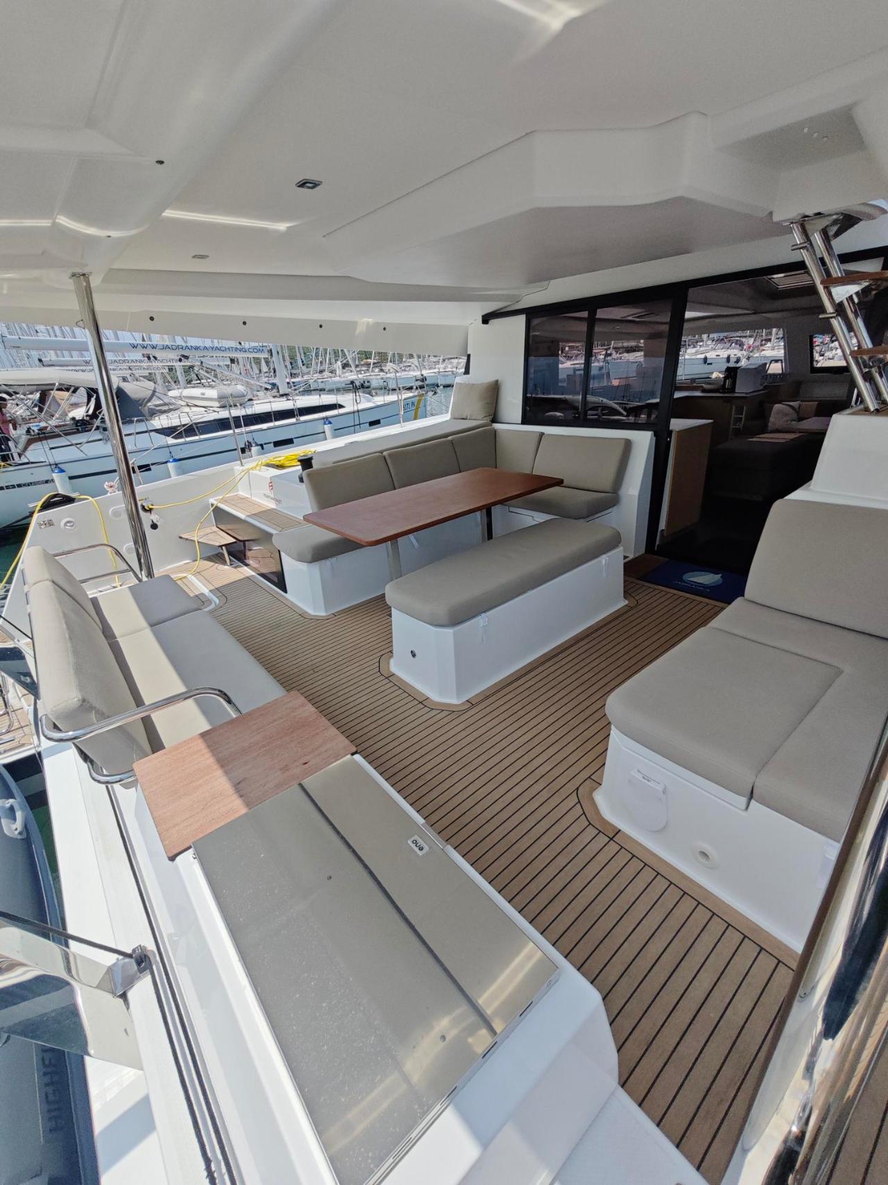 Noleggio Fountaine Pajot Elba 45 - 3 cab. "Caramita" a Punat | Nautilus - Slika 4