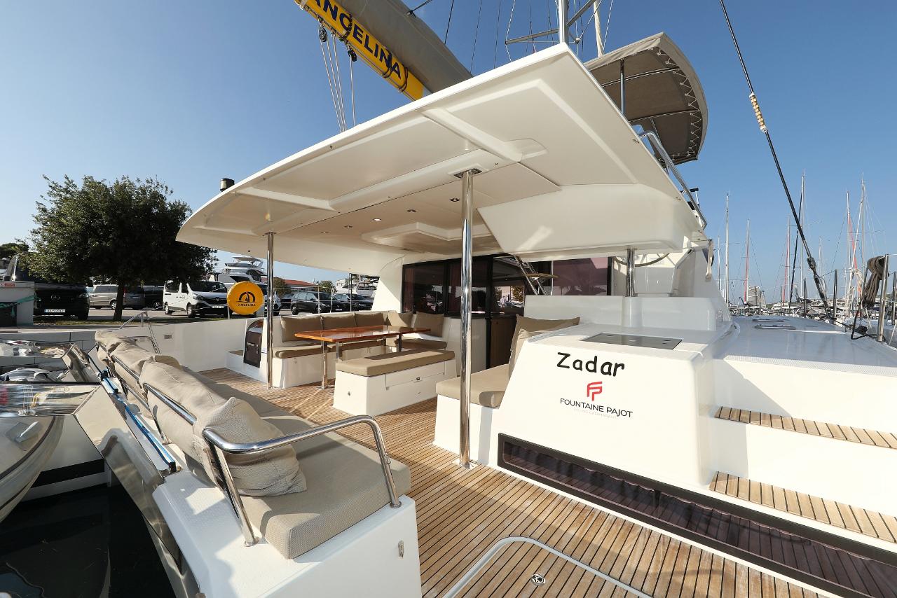 Najam Fountaine Pajot Saba 50 - 6 + 1 cab. "Poco Loco" u destinaciji Trogir | Nautilus - Slika 4