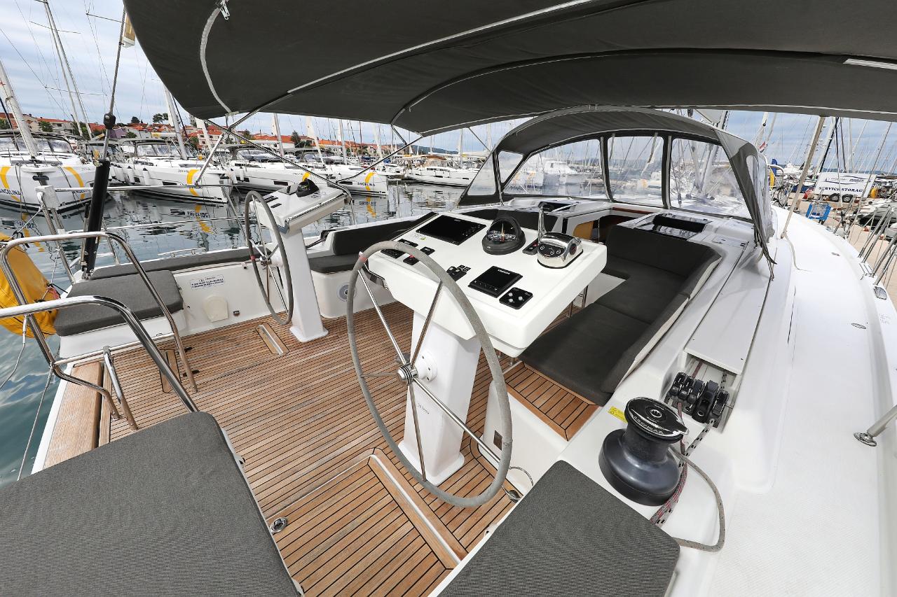 Noleggio Hanse 548 - 5 + 1 cab. "Moje" a Trogir | Nautilus - Slika 4