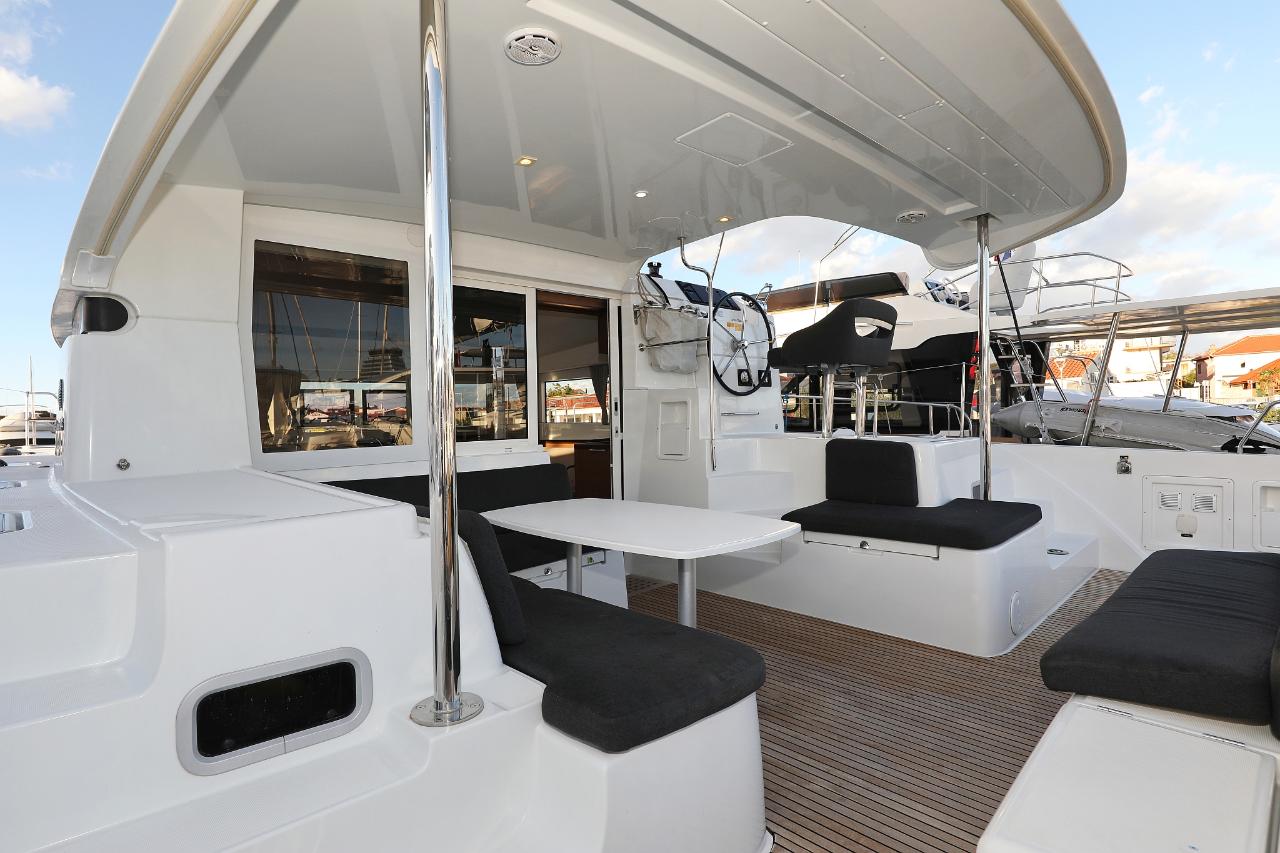 Najam Lagoon 40 - 4 + 2 cab "Mars" u destinaciji Vodice | Nautilus - Slika 4