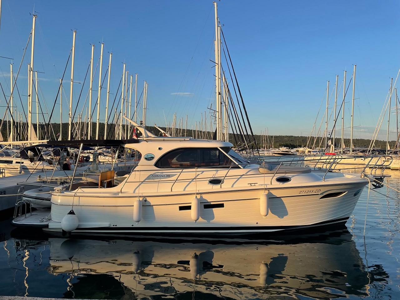 Najam Adriana 36 "Iris" u destinaciji Sukošan | Nautilus - Slika 3