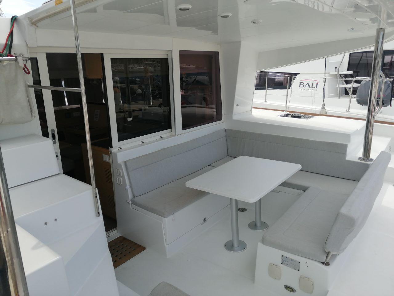 Charter Lagoon 400 S2 - 4 + 2 cab. "Ladies First" in Rogoznica | Nautilus - Slika 3
