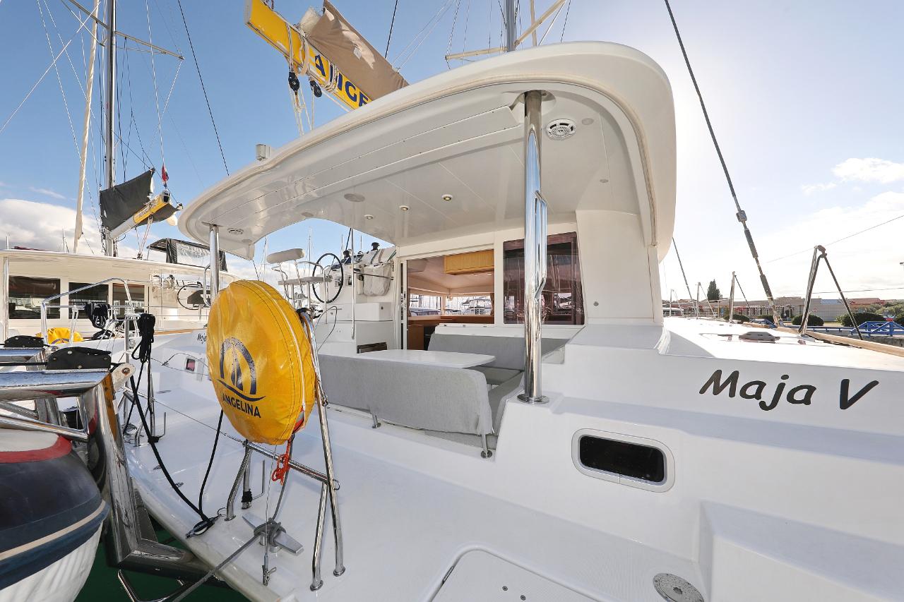 Najam Lagoon 400 S2 - 4 + 2 cab. "Maja V" u destinaciji Sveti Filip i Jakov | Nautilus - Slika 3