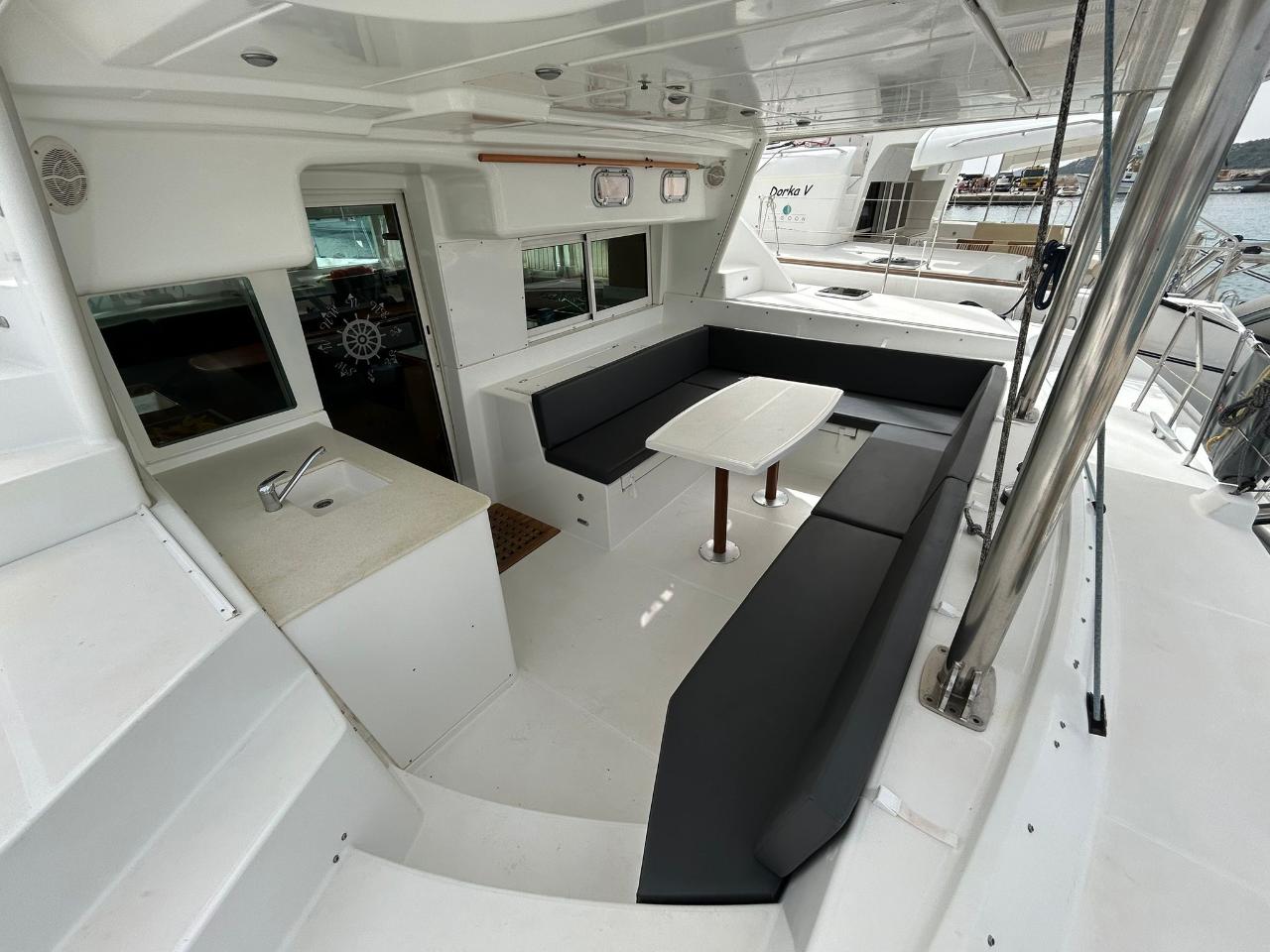 Najam Lagoon 440 - 4 cab. "Manatee" u destinaciji Vodice | Nautilus - Slika 4