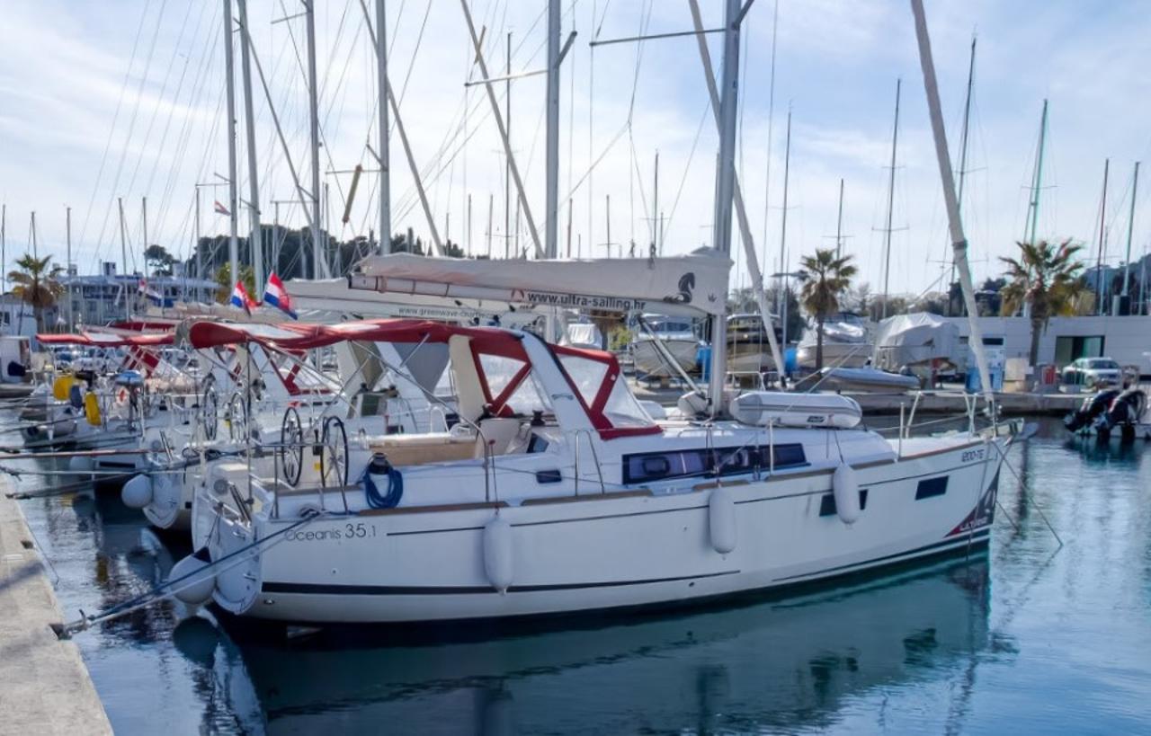 Charter Oceanis 35.1 "Lampuga" in Split | Nautilus - Slika 4