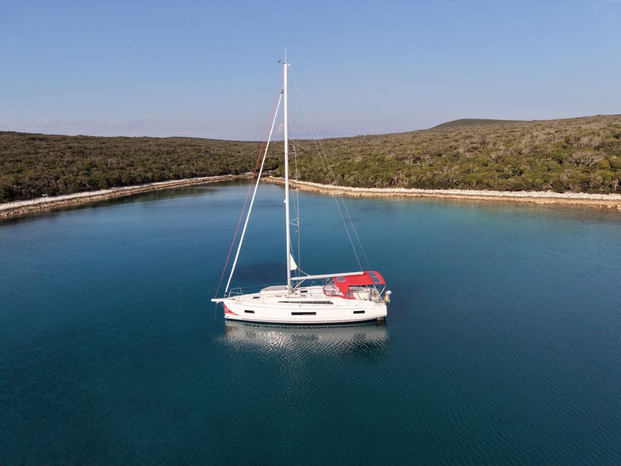 Najam Oceanis 40.1 - 3 cab. "Kobe" u destinaciji Medulin | Nautilus - Slika 3