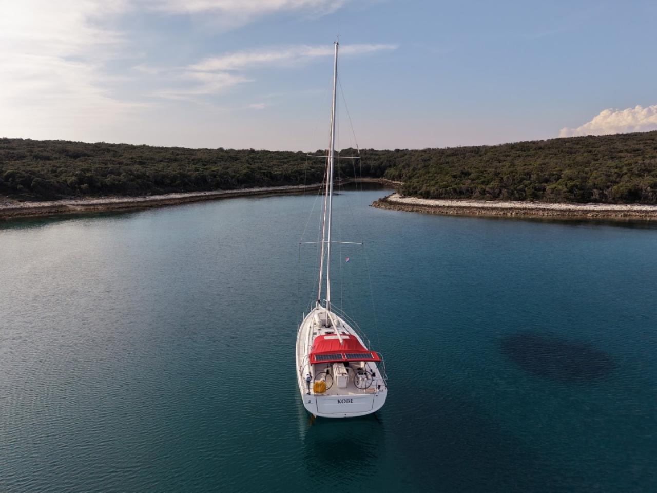 Najam Oceanis 40.1 - 3 cab. "Kobe" u destinaciji Medulin | Nautilus - Slika 4