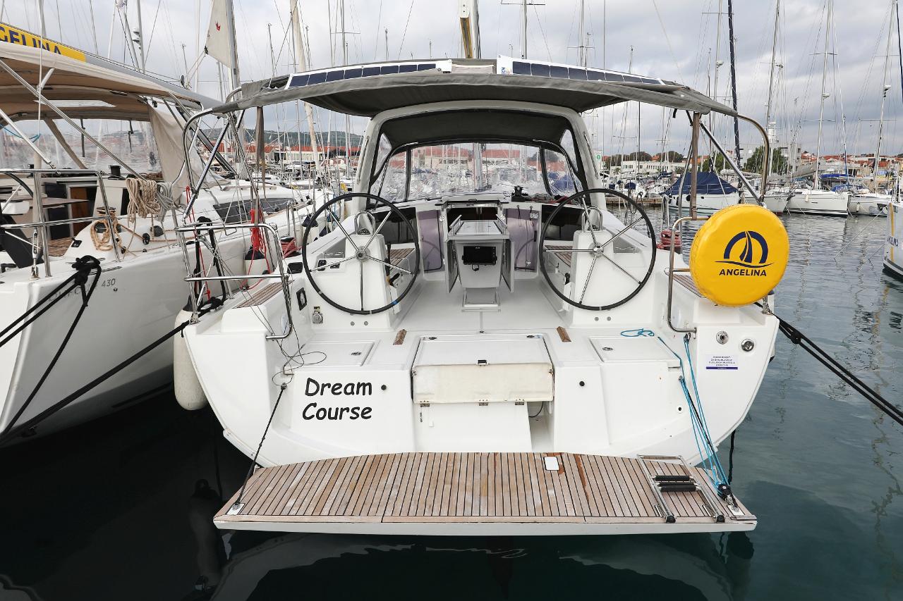 Najam Oceanis 41.1 "Dream Course" u destinaciji Vodice | Nautilus - Slika 3
