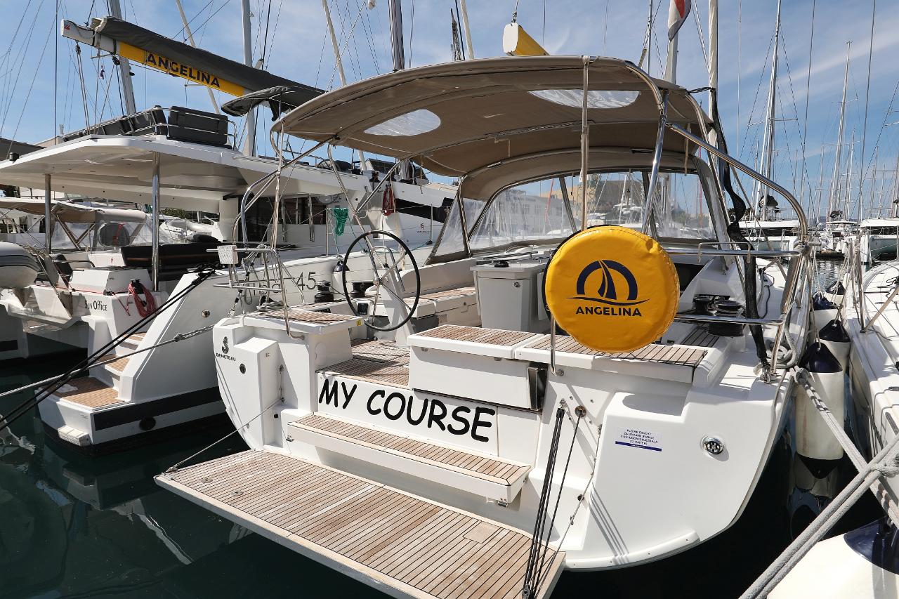 Najam Oceanis 46.1 - 3 cab. "My Course" u destinaciji Trogir | Nautilus - Slika 4