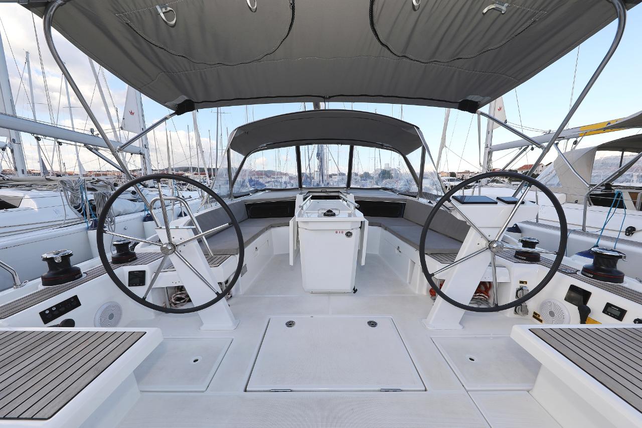 Charter Oceanis 46.1 - 4 cab. "Arabella" in Biograd na Moru | Nautilus - Slika 4