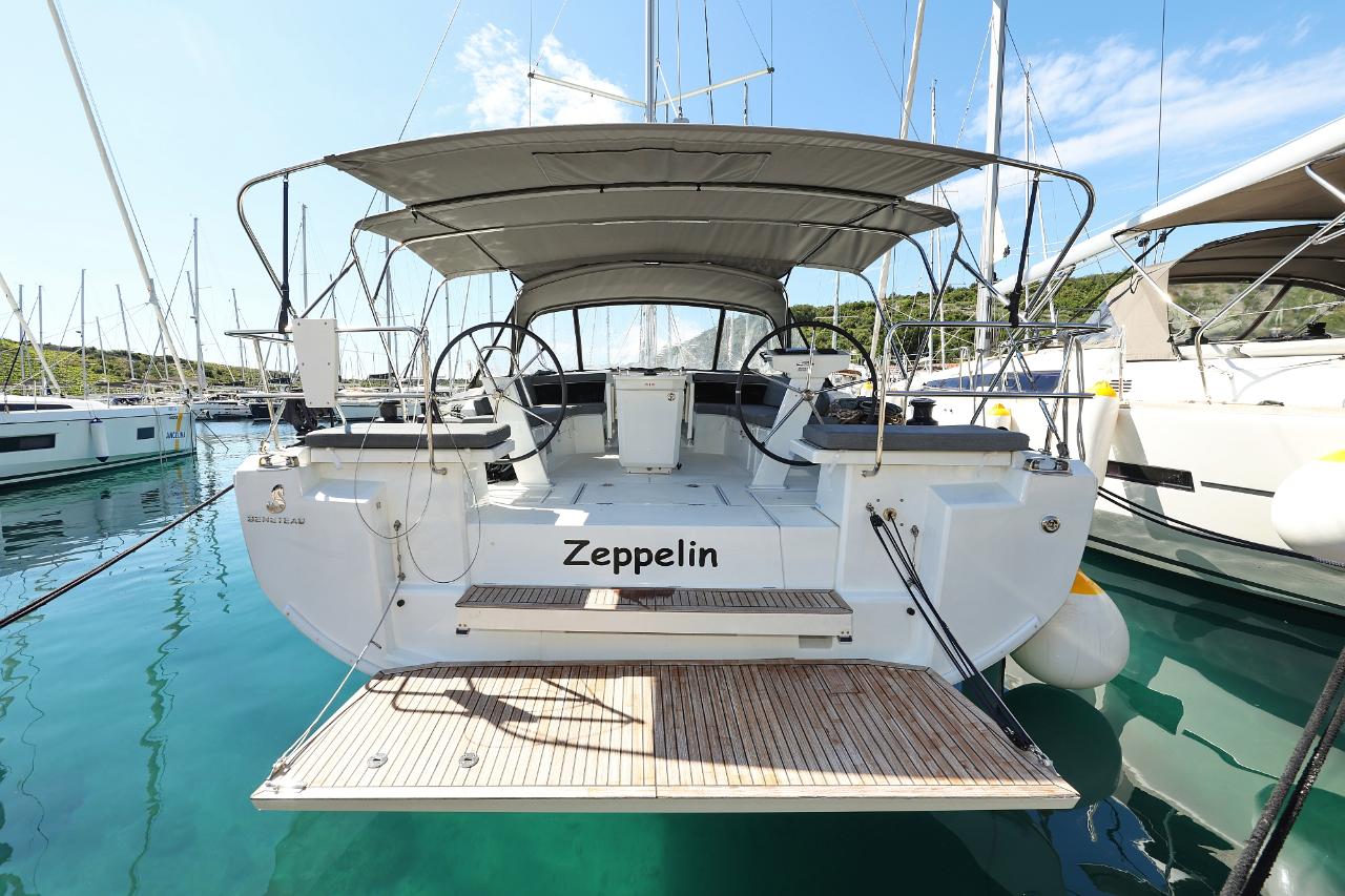Najam Oceanis 46.1 - 4 cab. "Zeppelin" u destinaciji Primošten | Nautilus - Slika 4