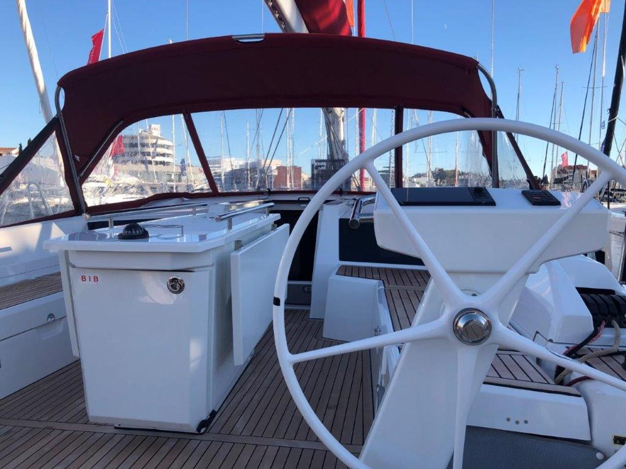 Najam Oceanis 46.1 "Princess Mia" u destinaciji Split | Nautilus - Slika 4