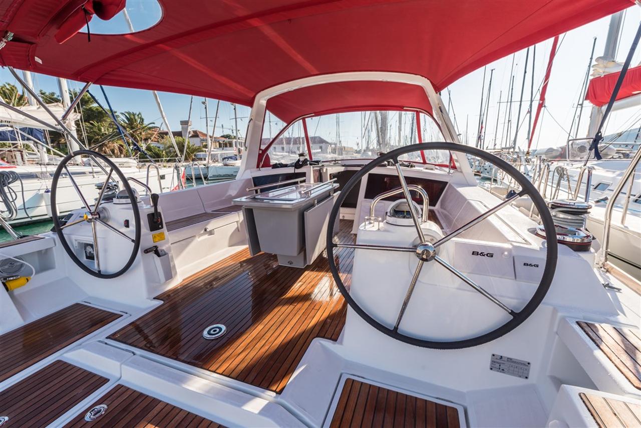 Najam Oceanis 48 - 4 cab. "Flou" u destinaciji Split | Nautilus - Slika 3