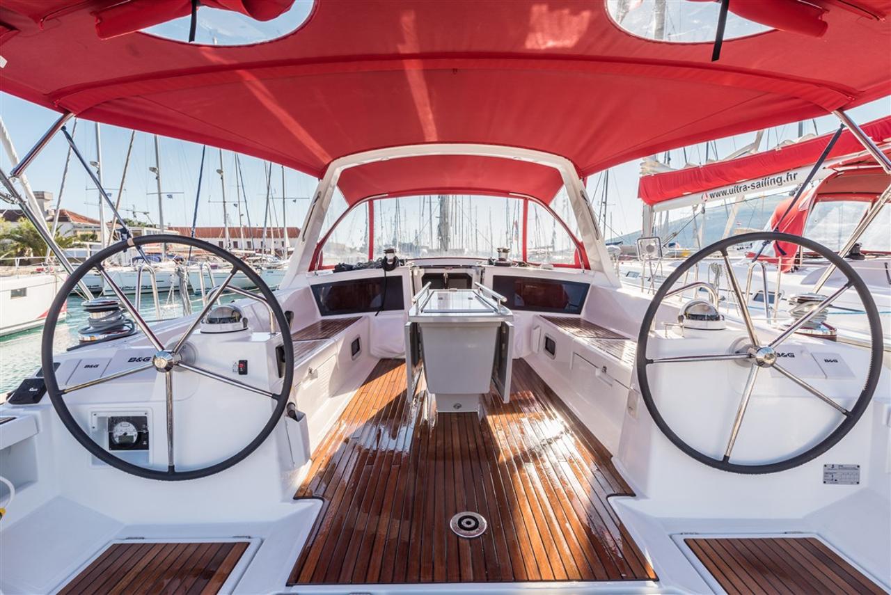 Najam Oceanis 48 - 4 cab. "Flou" u destinaciji Split | Nautilus - Slika 4