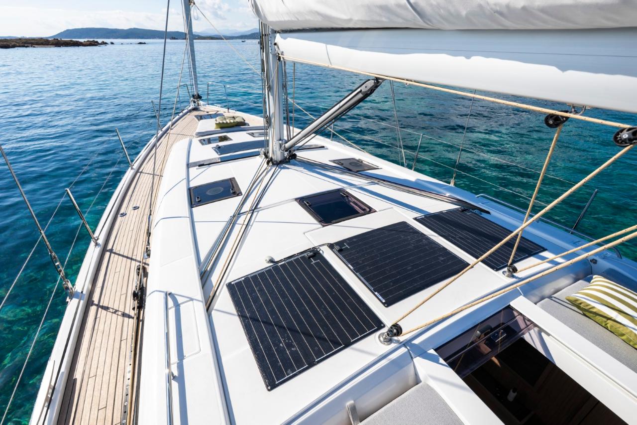 Najam Oceanis 52 - 3 cab. "Tinčika" u destinaciji Split | Nautilus - Slika 4