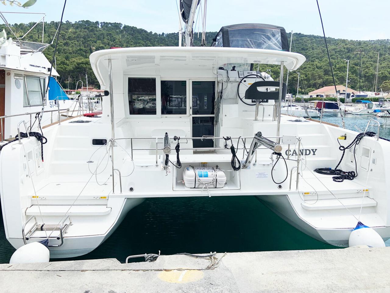 Charter Lagoon 40 - 4 + 2 cab "Candy" in Split | Nautilus - Slika 4