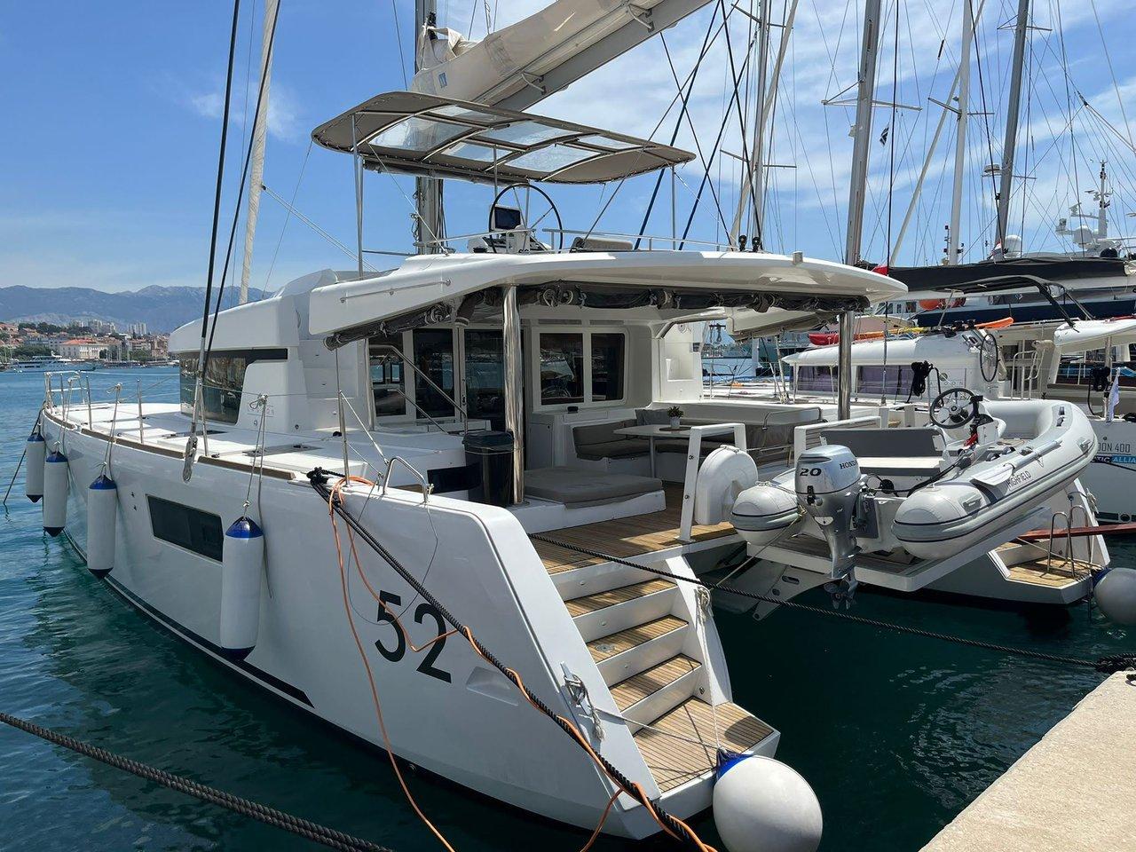 Charter Lagoon 52 - 5 + 2 cab. "Adriatic Star" in Split | Nautilus - Slika 3