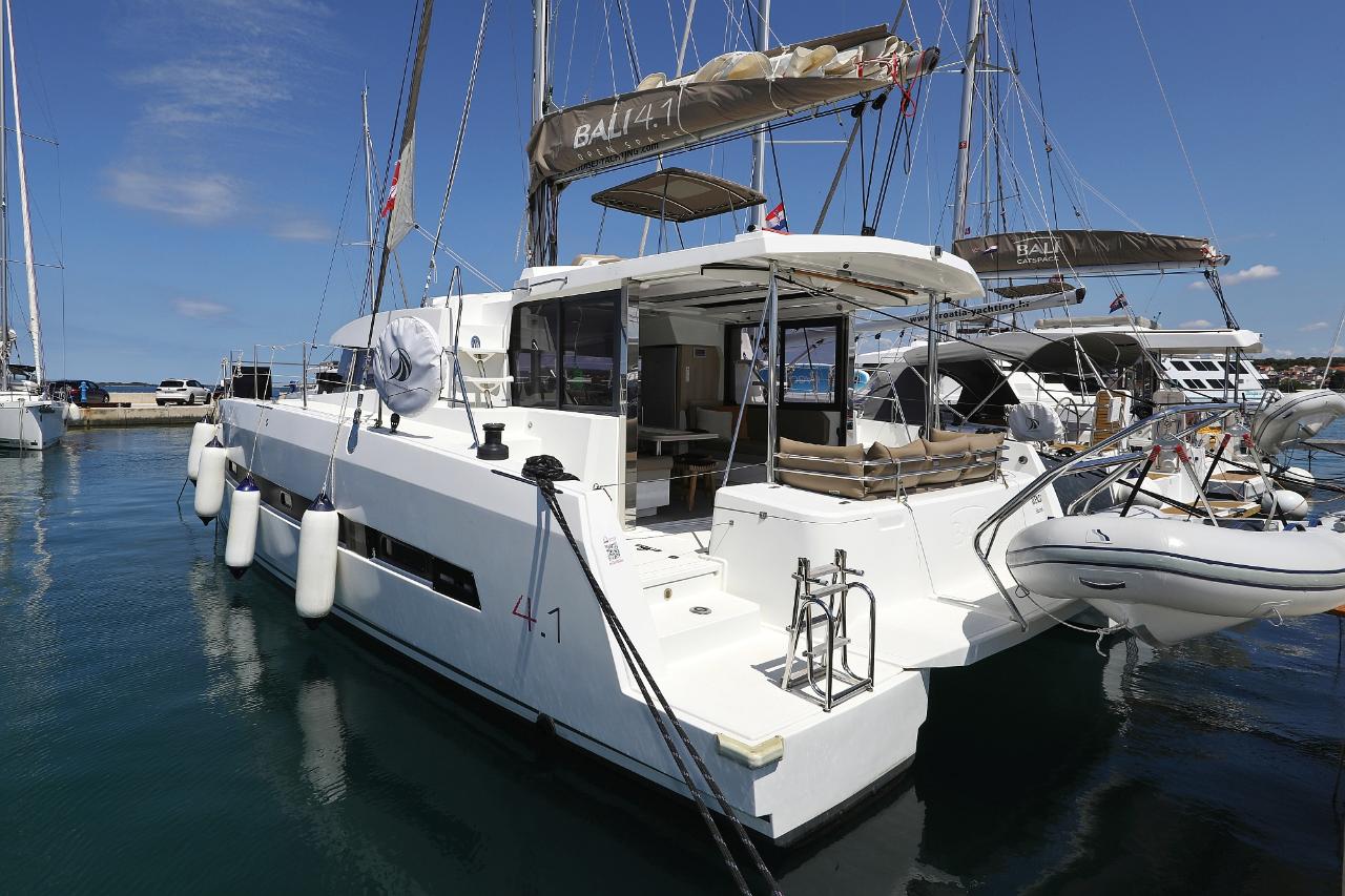 Charter Bali 4.1 - 4 + 1 cab. "Wendy" in Biograd na Moru | Nautilus - Slika 4