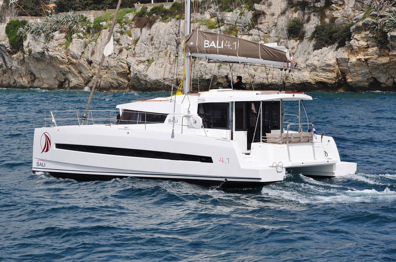 Charter Bali 4.1 - 4 cab. "Kanalu" in Kaštela | Nautilus - Slika 4