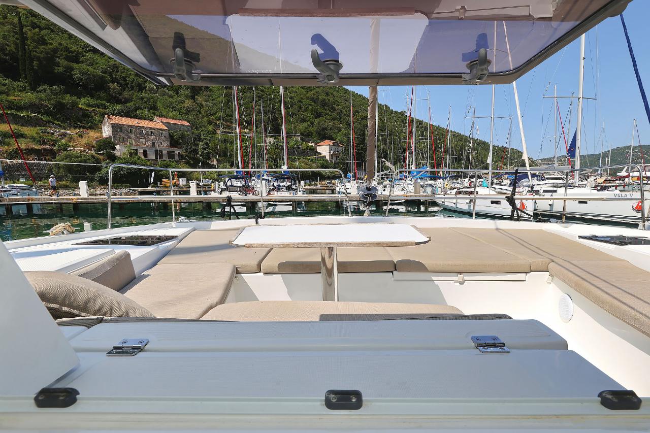 Charter Bali 4.2 - 4 + 1 cab. "Aglaia" in Dubrovnik | Nautilus - Slika 4