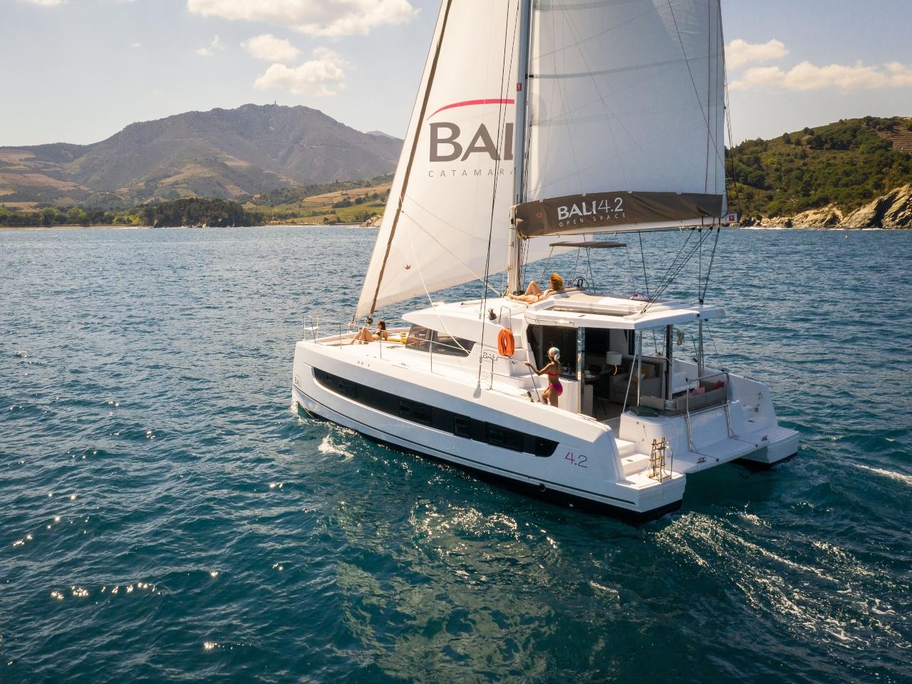 Charter Bali 4.2 - 4 + 1 cab. "Tina" in Sukošan | Nautilus - Slika 4
