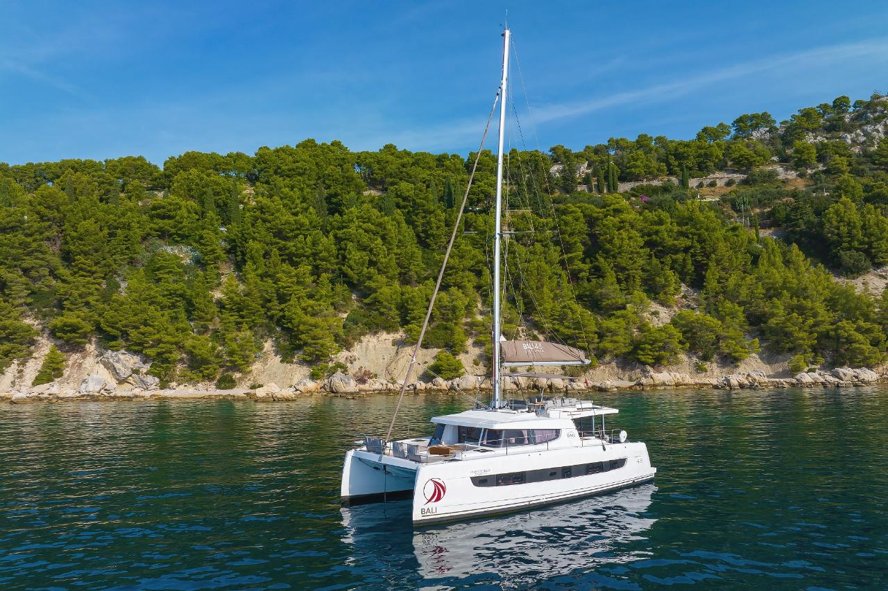 Charter Bali 4.8 - 5 + 2 cab "La Vie Est Belle" in Seget Donji | Nautilus - Slika 4