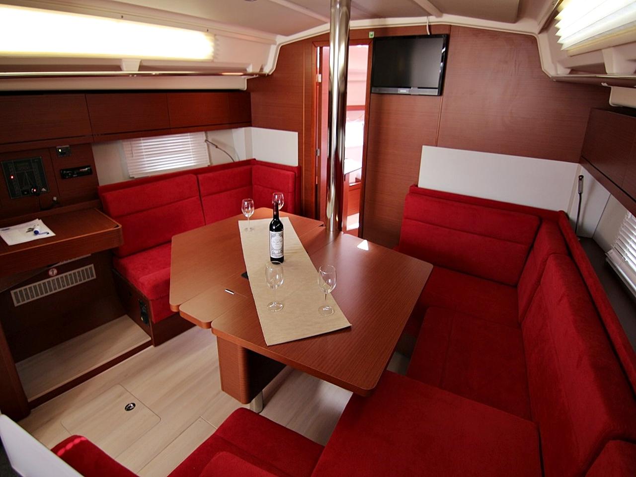 Najam Hanse 418 - 3 cab. "Eva" u destinaciji Sukošan | Nautilus - Slika 4