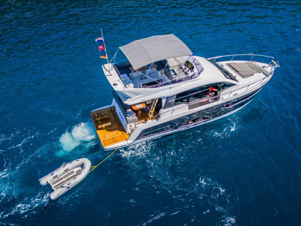Charter Sealine F430 "Grace II" in Kaštela | Nautilus - Slika 4