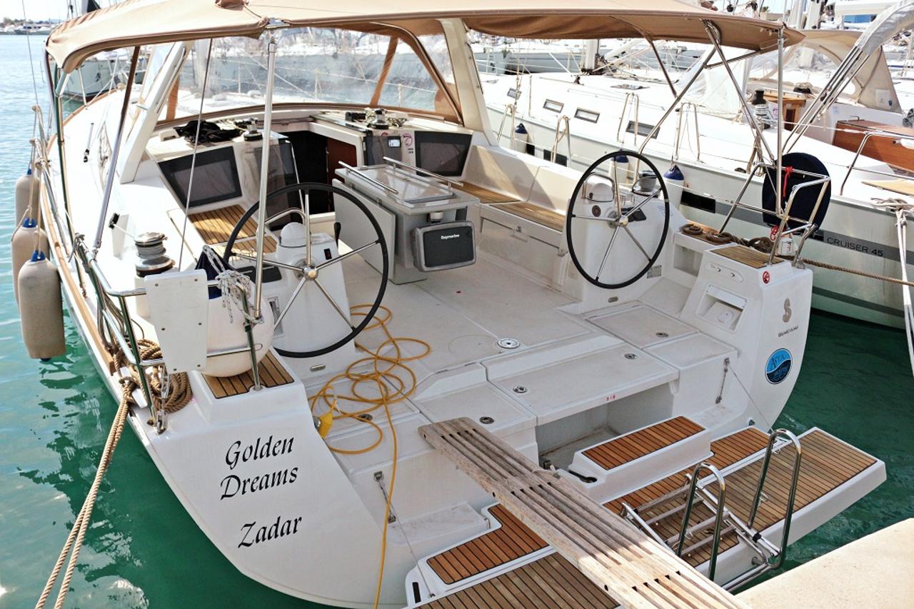 Najam Oceanis 45 - 4 cab. "Golden Dreams" u destinaciji Sukošan | Nautilus - Slika 4