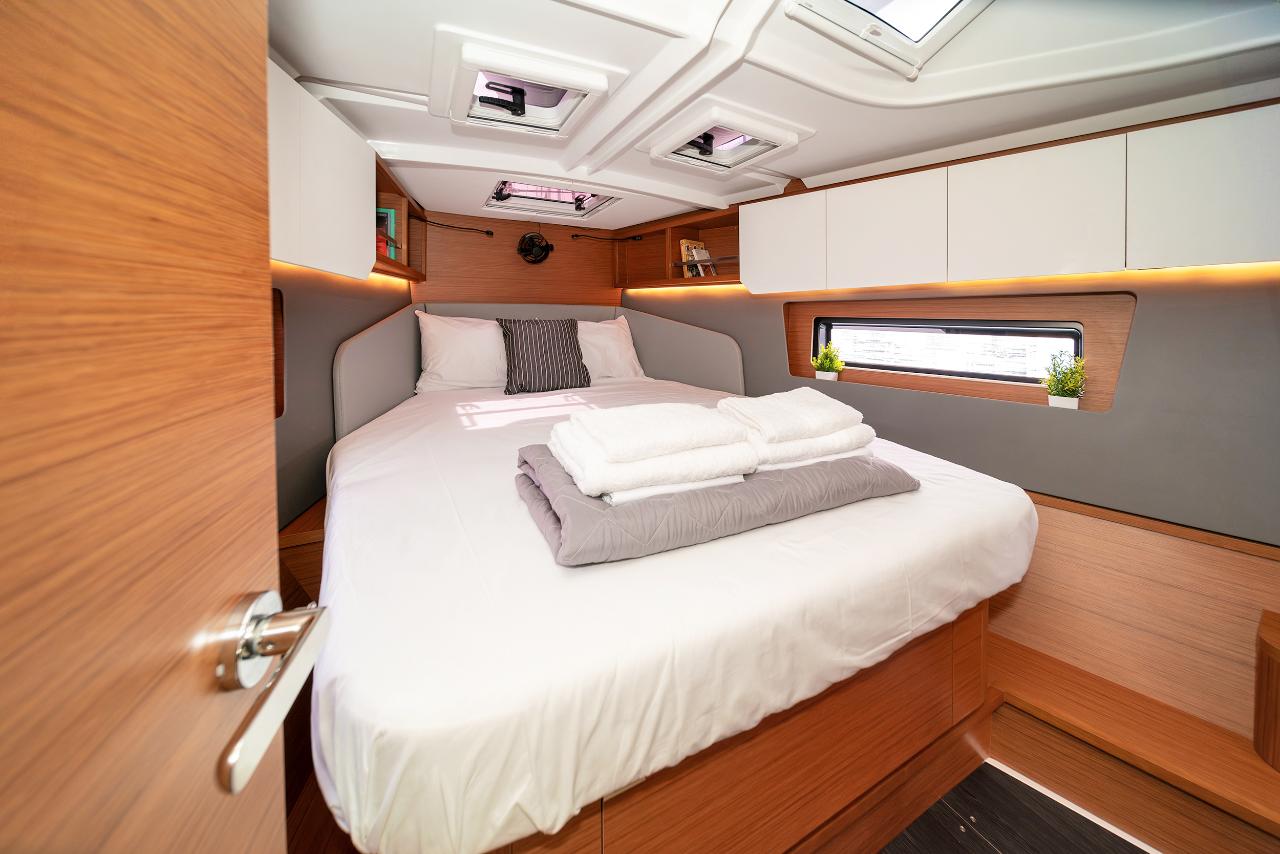 Najam Dufour 41 - 3 cab. "Grace" u destinaciji Alimos | Nautilus - Slika 3