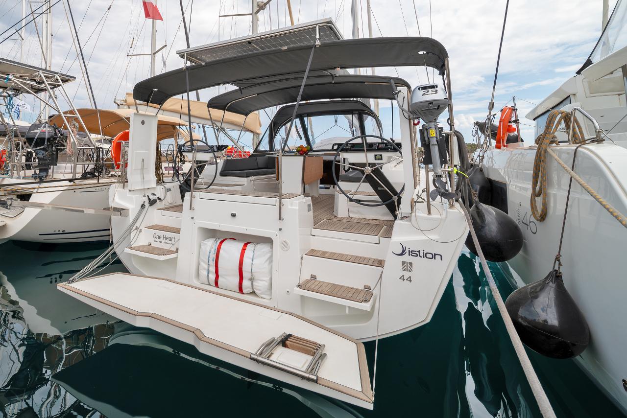 Charter Dufour 44 - 4 cab "One Heart" in Preveza | Nautilus - Slika 4