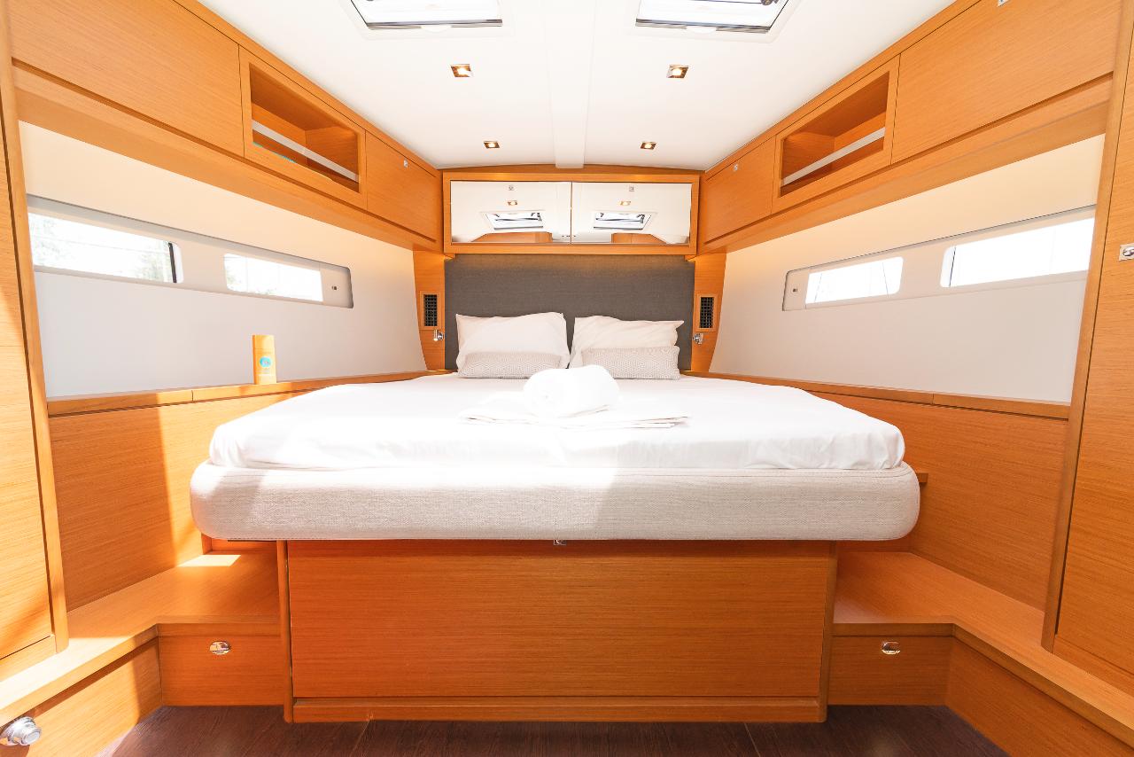 Najam Dufour 530 - 3 + 1 cab. "Dimpa" u destinaciji Alimos | Nautilus - Slika 3