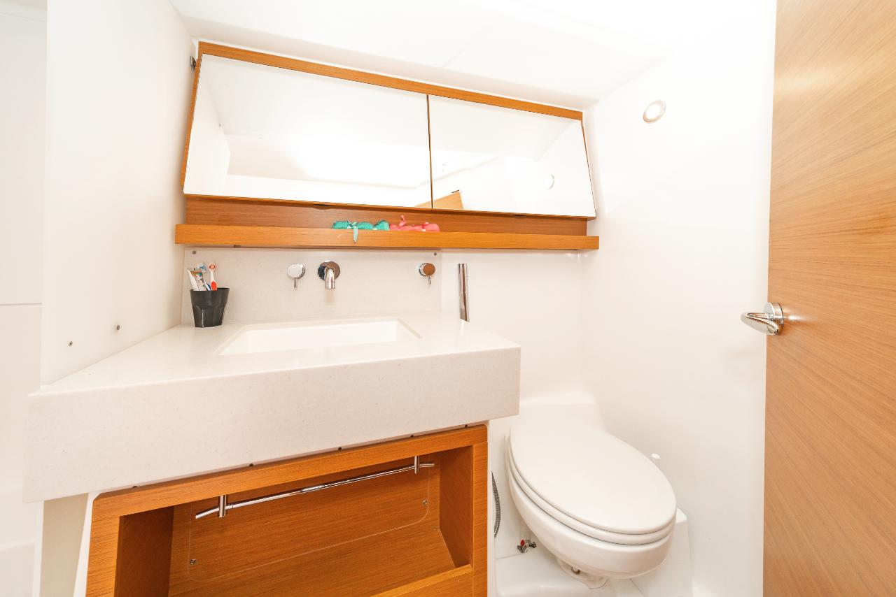 Najam Dufour 530 - 3 + 1 cab. "Dimpa" u destinaciji Alimos | Nautilus - Slika 4