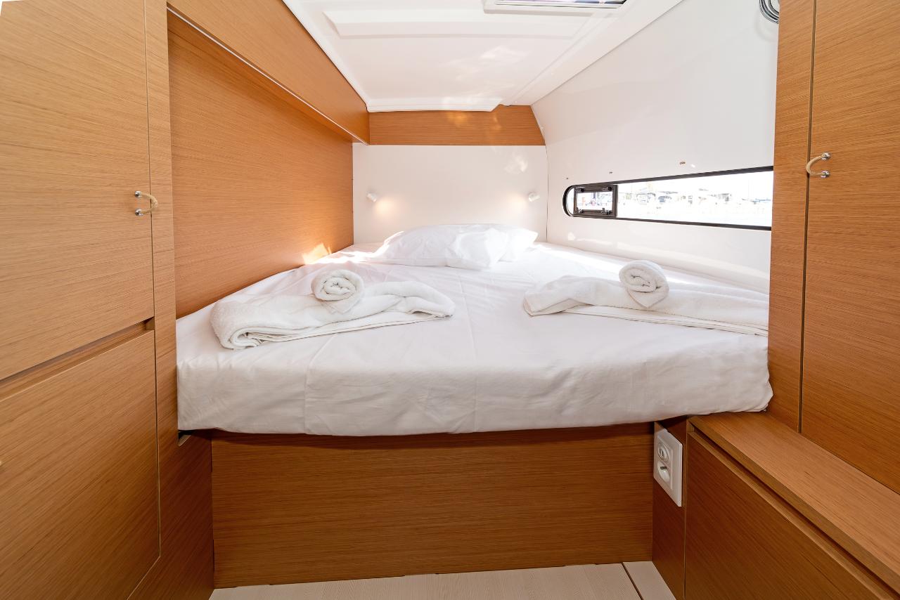 Charter Excess 11 - 4 + 1 + 1 cab. "Luna" in Krf | Nautilus - Slika 3