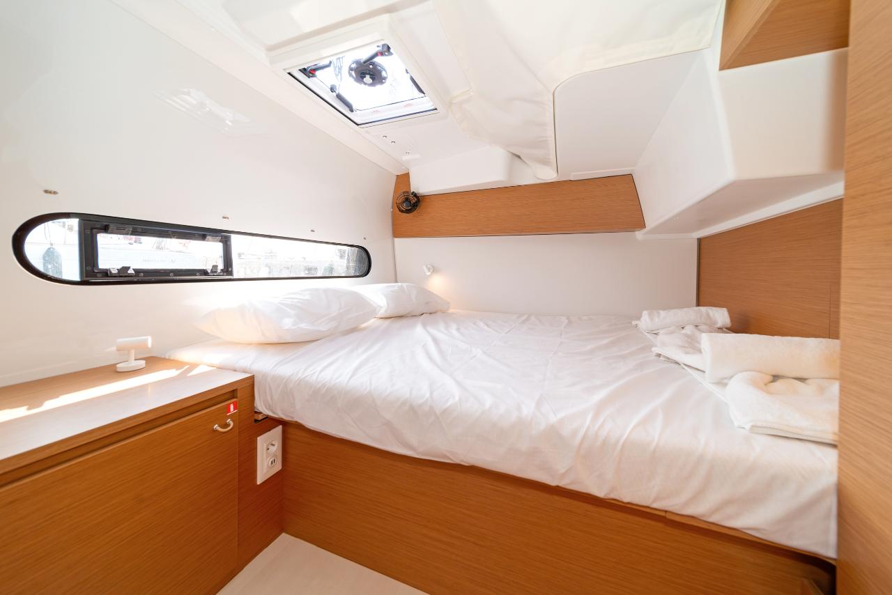 Charter Excess 11 - 4 + 1 + 1 cab. "Luna" in Krf | Nautilus - Slika 4