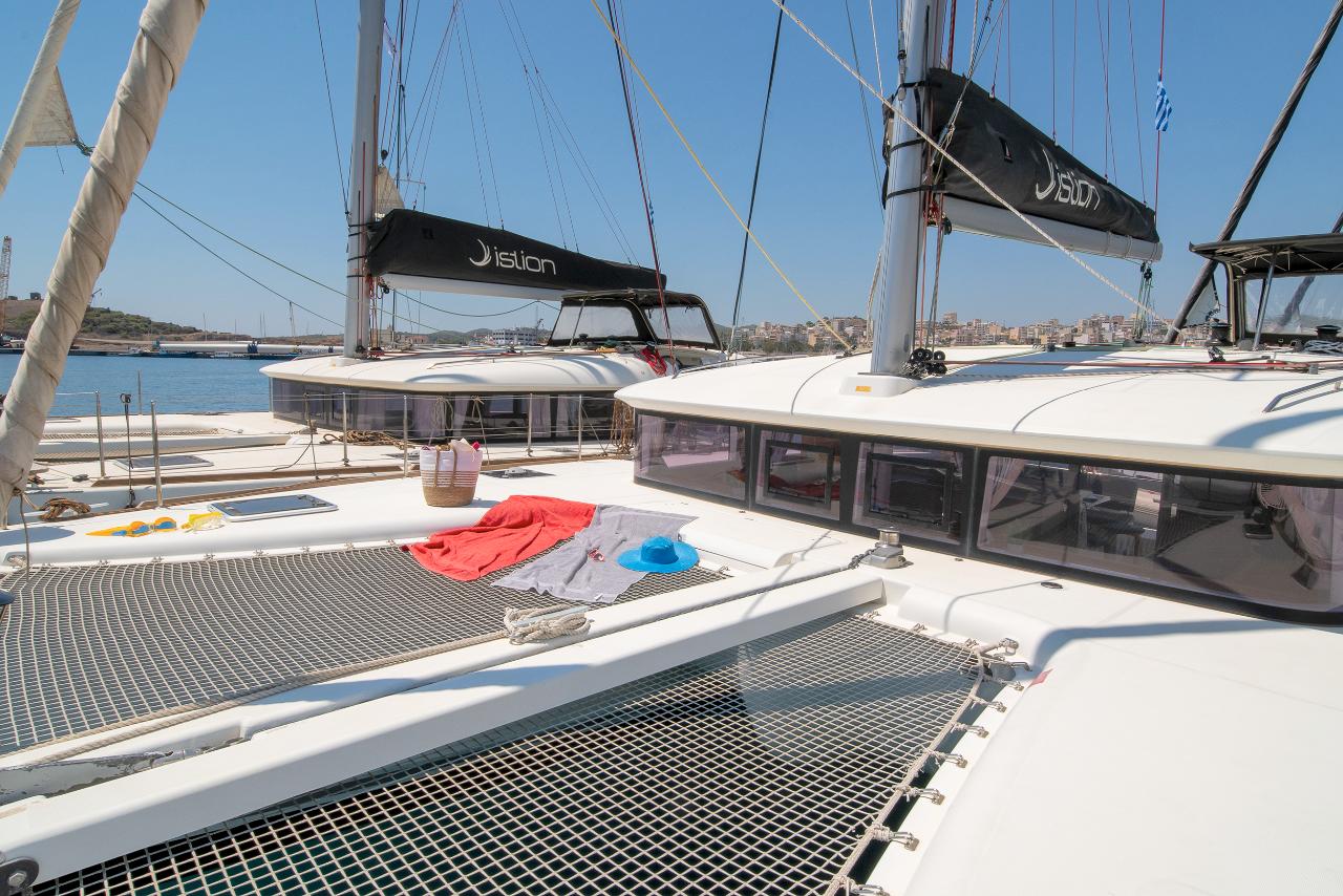 Najam Lagoon 400 S2 - 4 + 2 cab. "Callisto" u destinaciji Lavreotiki Municipal Unit | Nautilus - Slika 4