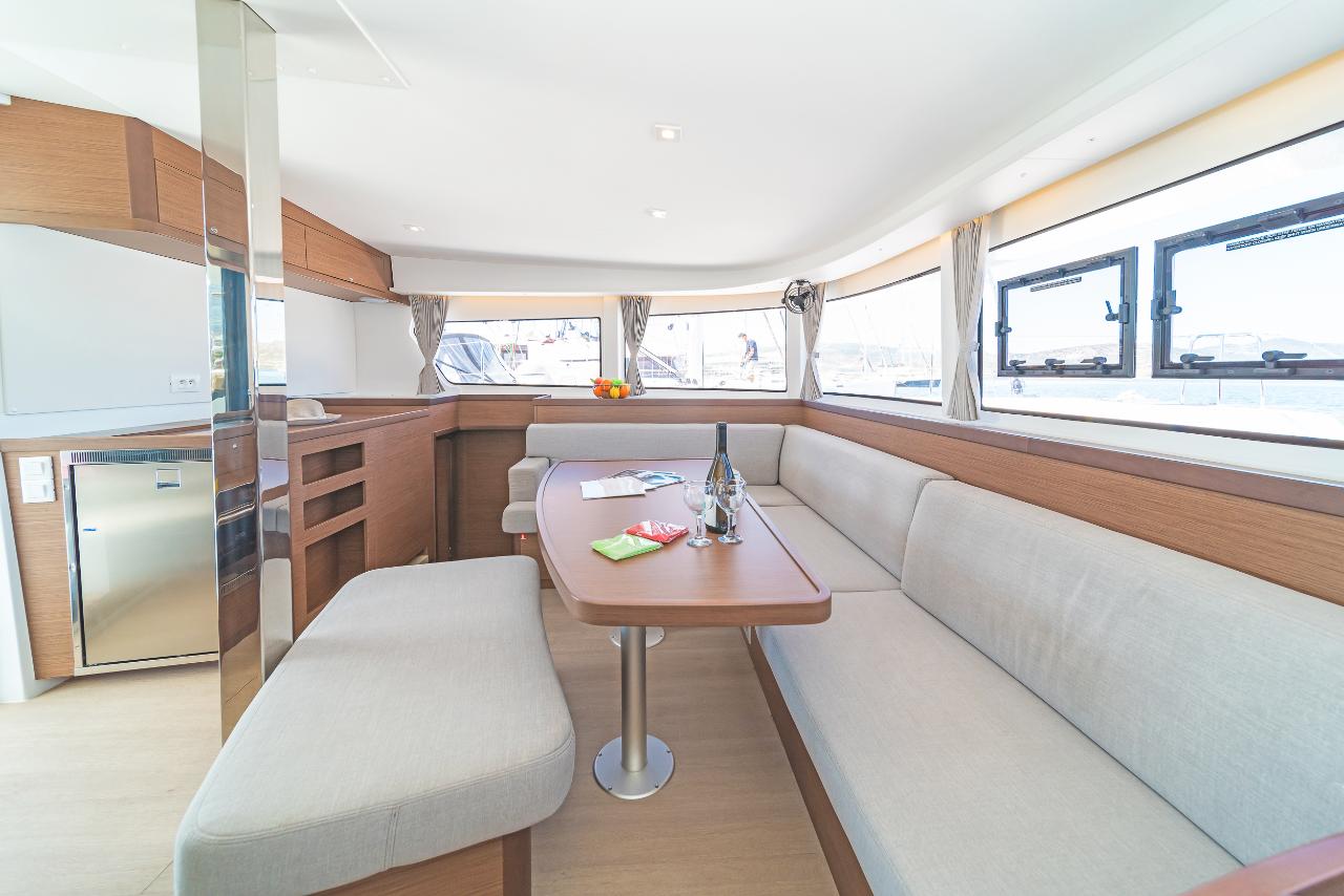 Najam Lagoon 42 - 4 + 2 cab. "Carpe Diem" u destinaciji Alimos | Nautilus - Slika 3