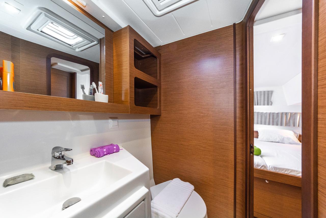 Najam Lagoon 42 - 4 + 2 cab. "Niriis" u destinaciji Alimos | Nautilus - Slika 4