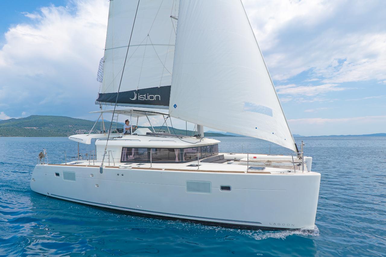 Charter Lagoon 450 F - 4 + 2 cab. "Cassiopeia II" in Krf | Nautilus - Slika 3