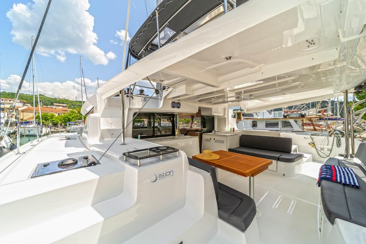 Najam Lagoon 46 - 4 + 2 cab. "First Care" u destinaciji Skradin | Nautilus - Slika 4