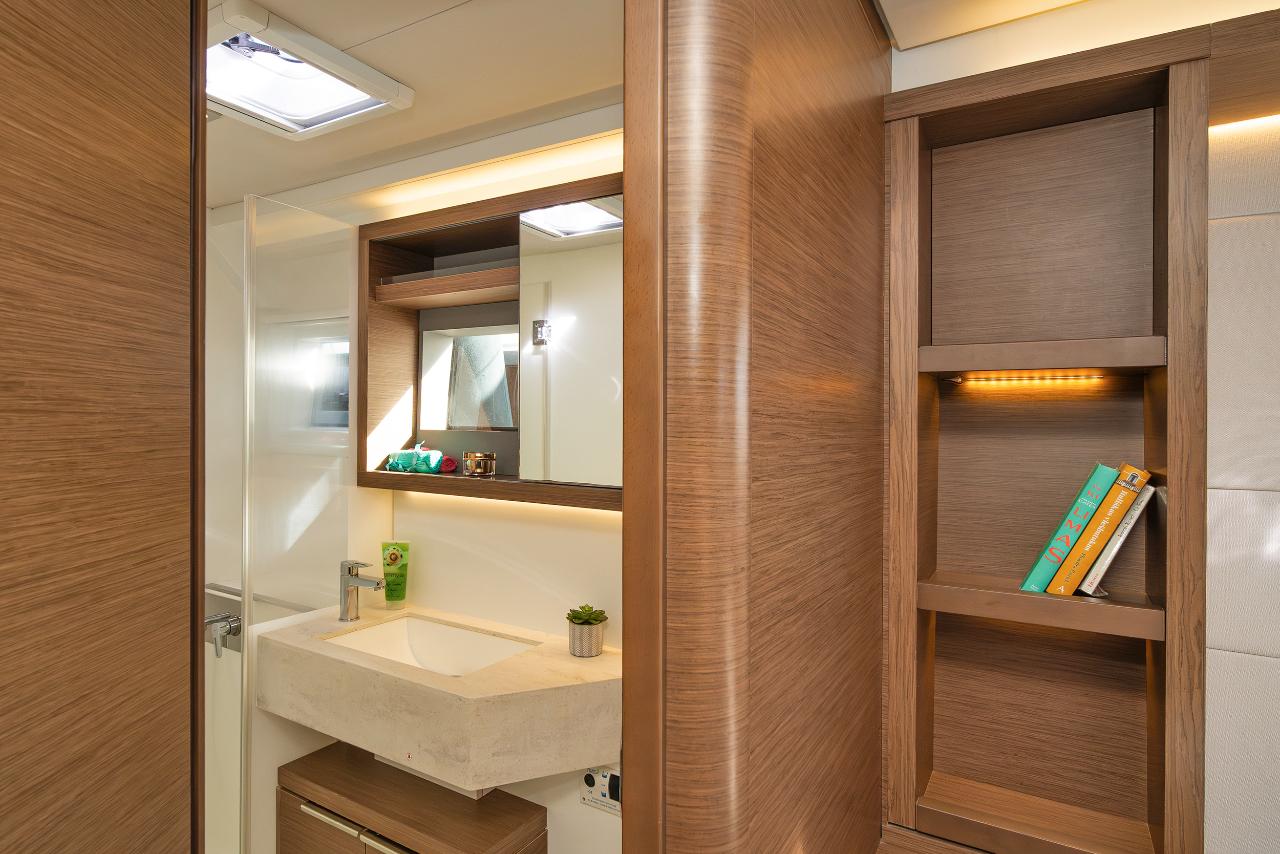 Charter Lagoon 50 - 6 + 2 cab. "Spiros" in Alimos | Nautilus - Slika 3