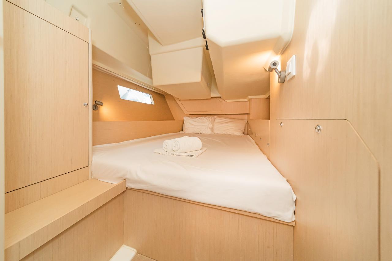 Najam Oceanis 41.1 "SILVER EINTZEL" u destinaciji Alimos | Nautilus - Slika 4