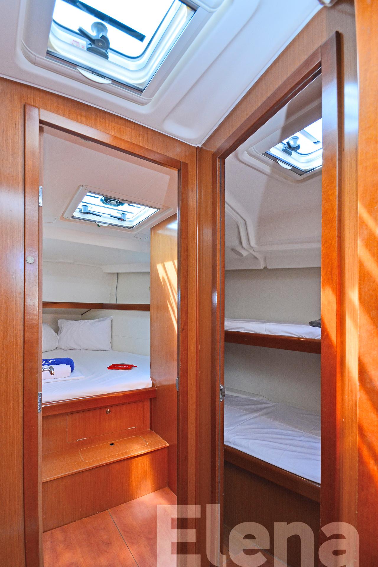 Charter Oceanis 43 "Elena" in Alimos | Nautilus - Slika 4
