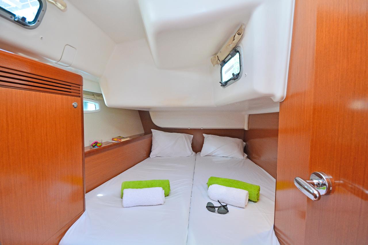 Charter Oceanis 43 "Konstantinos" in Volos | Nautilus - Slika 4